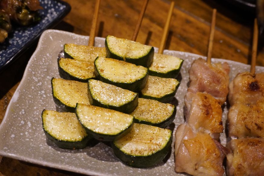 台北信義｜激安の食事酒場（市府二號店）｜市政府捷運站人氣居酒屋，直走到底喝到飽，輕鬆暢飲2小時
