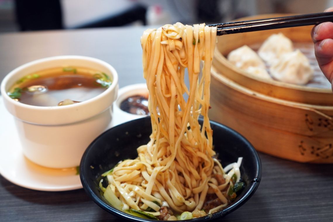 新北永和|頤玉湯包|捷運頂溪站宵夜美食推薦,24小時營業的銅板好滋味 - 第10張圖 新北永和|頤玉湯包|捷運頂溪站宵夜美食推薦,24小時營業的銅板好滋味