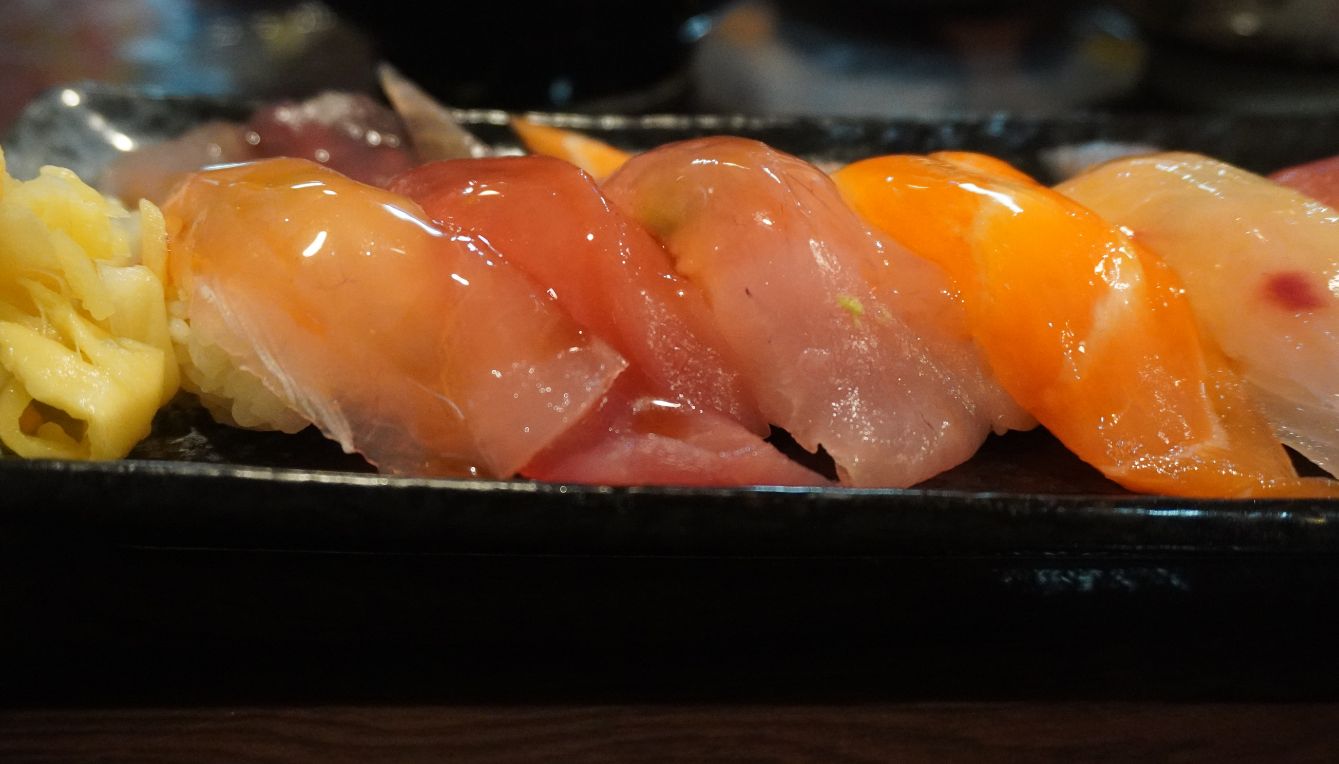 基隆仁愛市場|鈺刺身丼|食尚玩家推薦美食,採用關西料理手法製作握壽司,魚料新鮮大塊 - 第8張圖 基隆仁愛市場|鈺刺身丼|食尚玩家推薦美食,採用關西料理手法製作握壽司,魚料新鮮大塊