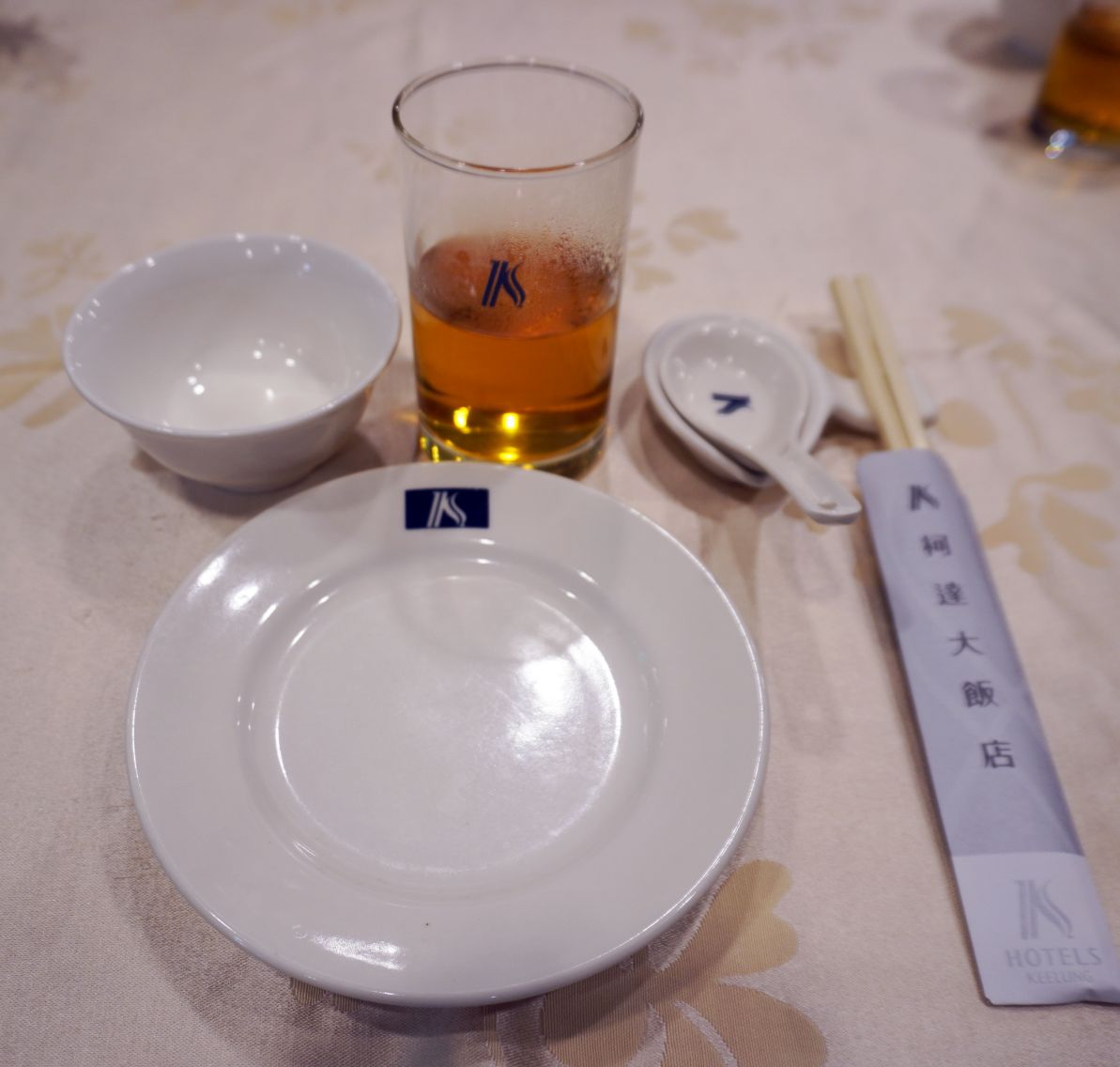 基隆中正|海皇廳基隆柯達大飯店分饗餐|三五好友相約,小桌中菜,盡情品嚐經典好料 - 第5張圖 基隆中正|海皇廳基隆柯達大飯店分饗餐|三五好友相約,小桌中菜,盡情品嚐經典好料