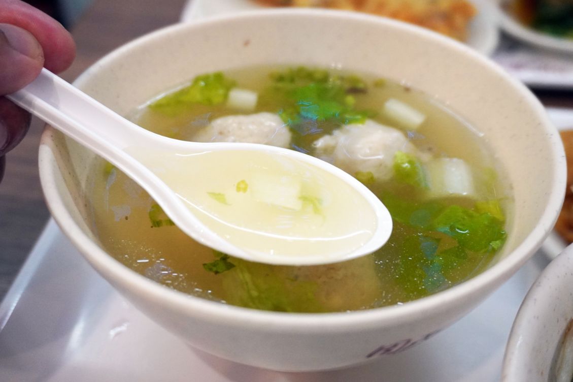 高雄左營|周氏蝦捲(左營環球店)|超人氣連鎖小吃店,炸蝦捲推薦必點 - 第17張圖 高雄左營|周氏蝦捲(左營環球店)|超人氣連鎖小吃店,炸蝦捲推薦必點