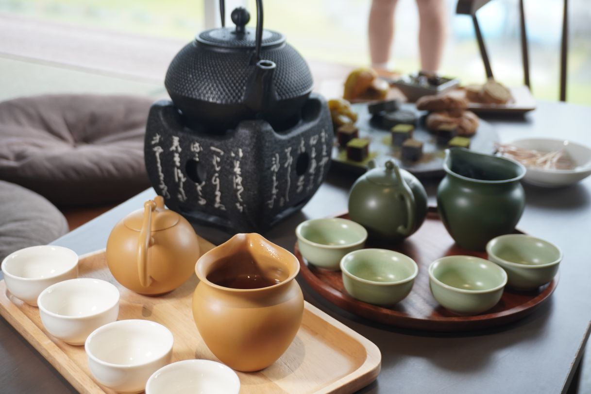 基隆中正｜小隱茶庵潮境｜潮境公園必訪海景茶館，日式榻榻米超好拍，無邊海景視野超美