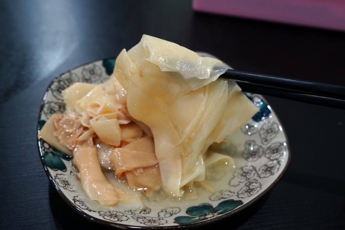 基隆暖暖|旭家私廚|食尚玩家推薦,連續兩年獲得滷肉飯節嚴選店家,怪味皮蛋肉醬麵大推 - 第18張圖 基隆暖暖|旭家私廚|食尚玩家推薦,連續兩年獲得滷肉飯節嚴選店家,怪味皮蛋肉醬麵大推