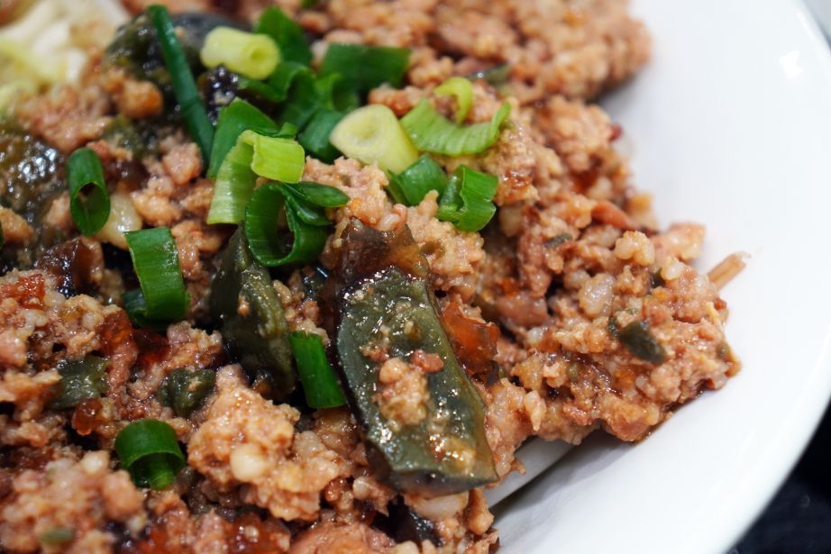 基隆暖暖|旭家私廚|食尚玩家推薦,連續兩年獲得滷肉飯節嚴選店家,怪味皮蛋肉醬麵大推 - 第10張圖 基隆暖暖|旭家私廚|食尚玩家推薦,連續兩年獲得滷肉飯節嚴選店家,怪味皮蛋肉醬麵大推