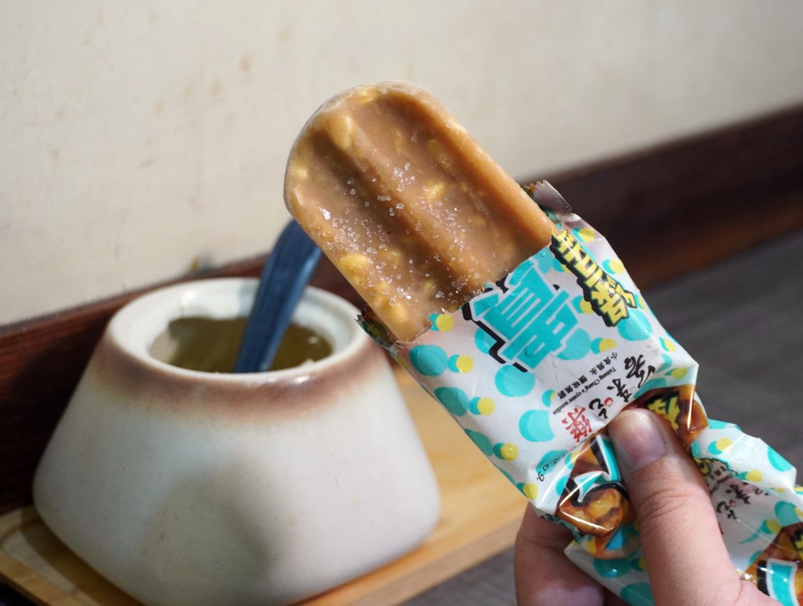 台東市美食｜客來吃樂｜傳承三代的麵線糊老店，500碗入選名單，最推鮮蚵麵線