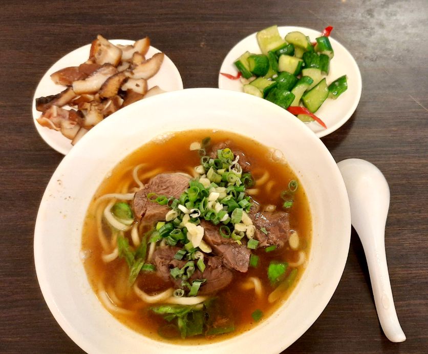 基隆中正|安瀾橋吳媽媽牛肉麵|門口標語有亮點,味道一般的在地美食 - 第14張圖 基隆中正|安瀾橋吳媽媽牛肉麵|門口標語有亮點,味道一般的在地美食