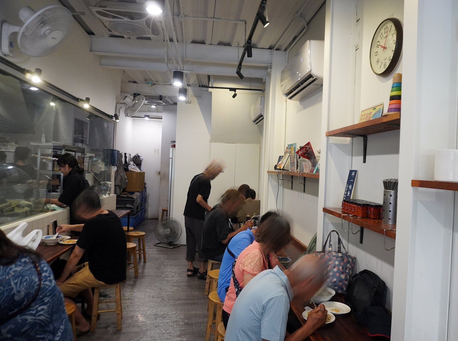 台北中正|以馬內利鮮魚湯|捷運善導寺人氣美食,500碗推薦名店,一碗魚湯滿足饕客的胃 - 第8張圖 台北中正|以馬內利鮮魚湯|捷運善導寺人氣美食,500碗推薦名店,一碗魚湯滿足饕客的胃