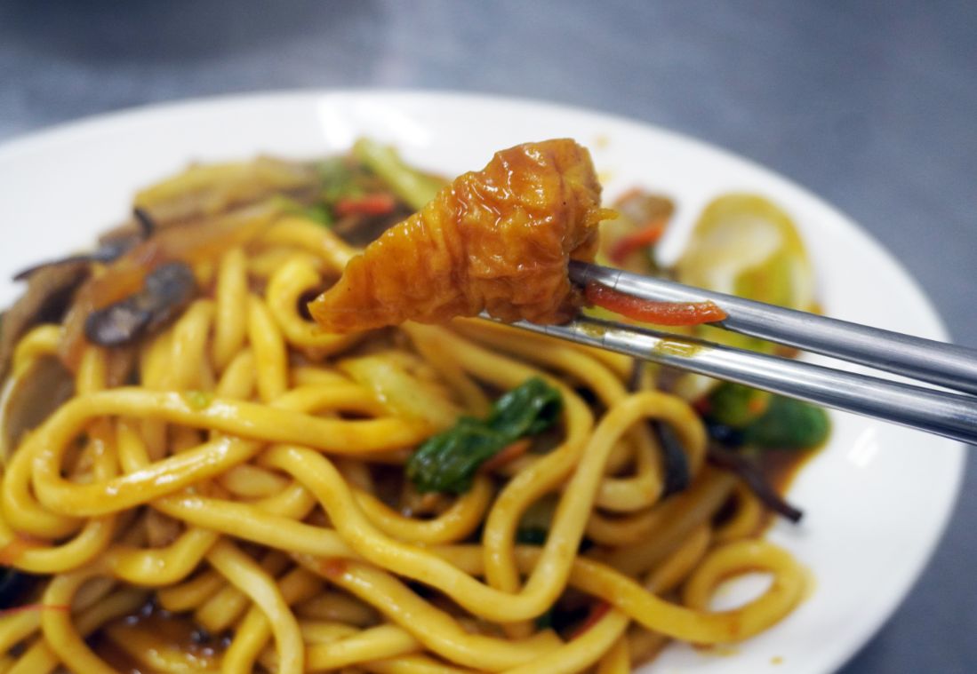 基隆中正|九富炒麵炒飯|鍋氣四溢的人氣炒麵炒飯,在地人私藏的義二路美食 - 第12張圖 基隆中正|九富炒麵炒飯|鍋氣四溢的人氣炒麵炒飯,在地人私藏的義二路美食
