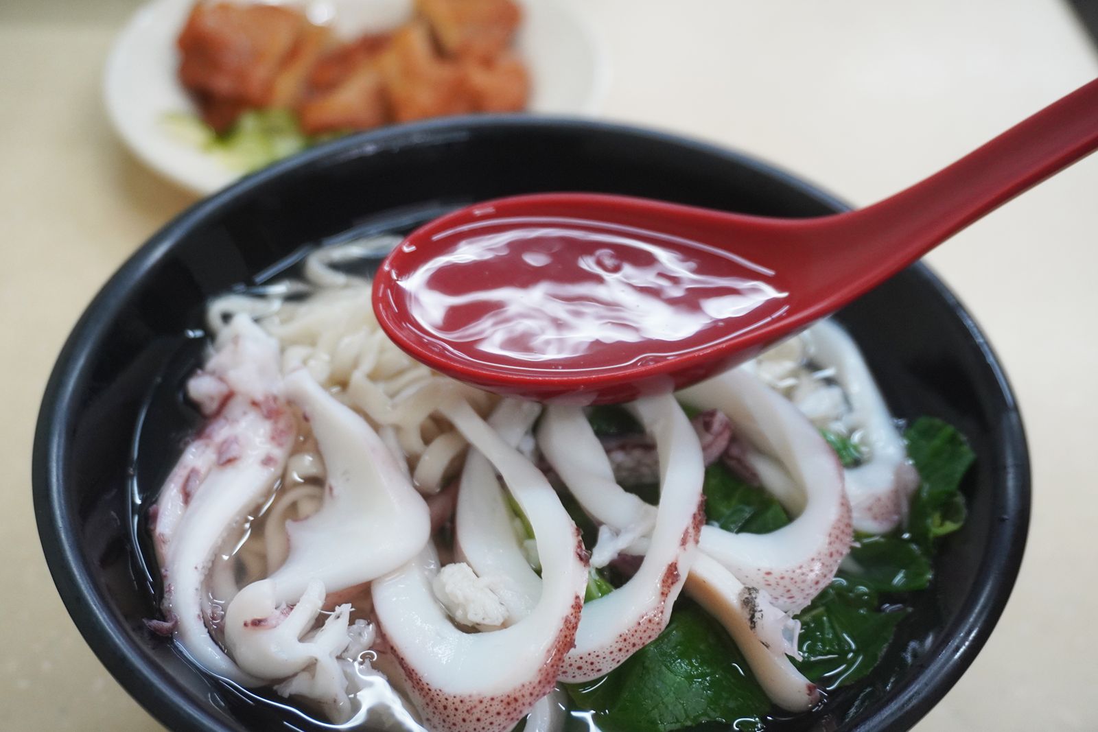 基隆中正|崔家小卷米粉|義二路平價美食推薦,開在小A蟹麵原店面,最推綜合海鮮麵 - 第13張圖 基隆中正|崔家小卷米粉|義二路平價美食推薦,開在小A蟹麵原店面,最推綜合海鮮麵